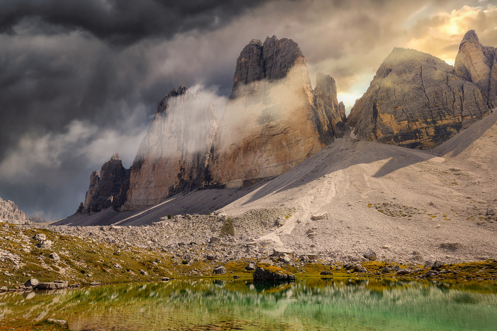 Tre Cime di Lavaredo, Dolomites, Italy